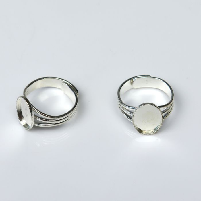 Rings Recessed Oval Setting -10 x 8mm Silver Plated. Pack of 20