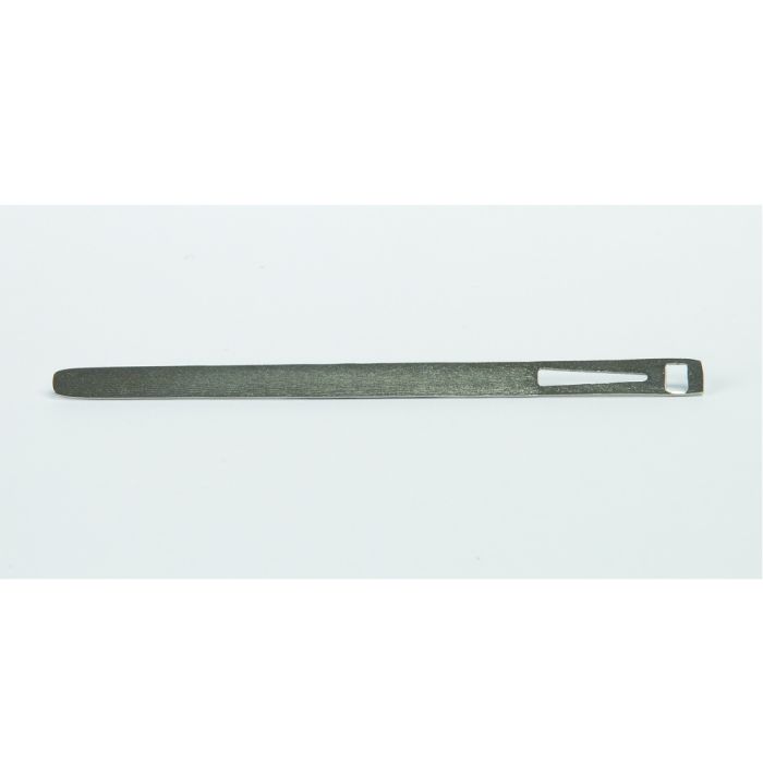 Bodkins. Size 17 Flat. Pack of 10