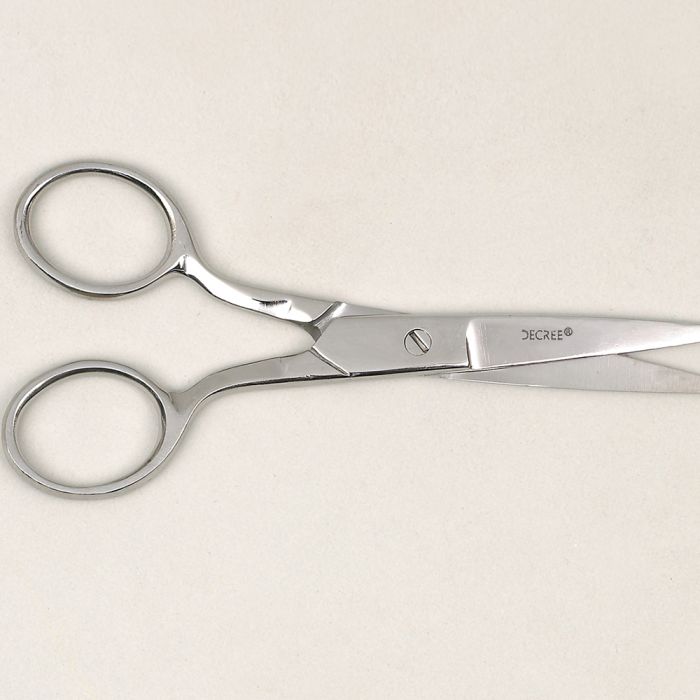 Detail/Small Embroidery Scissors